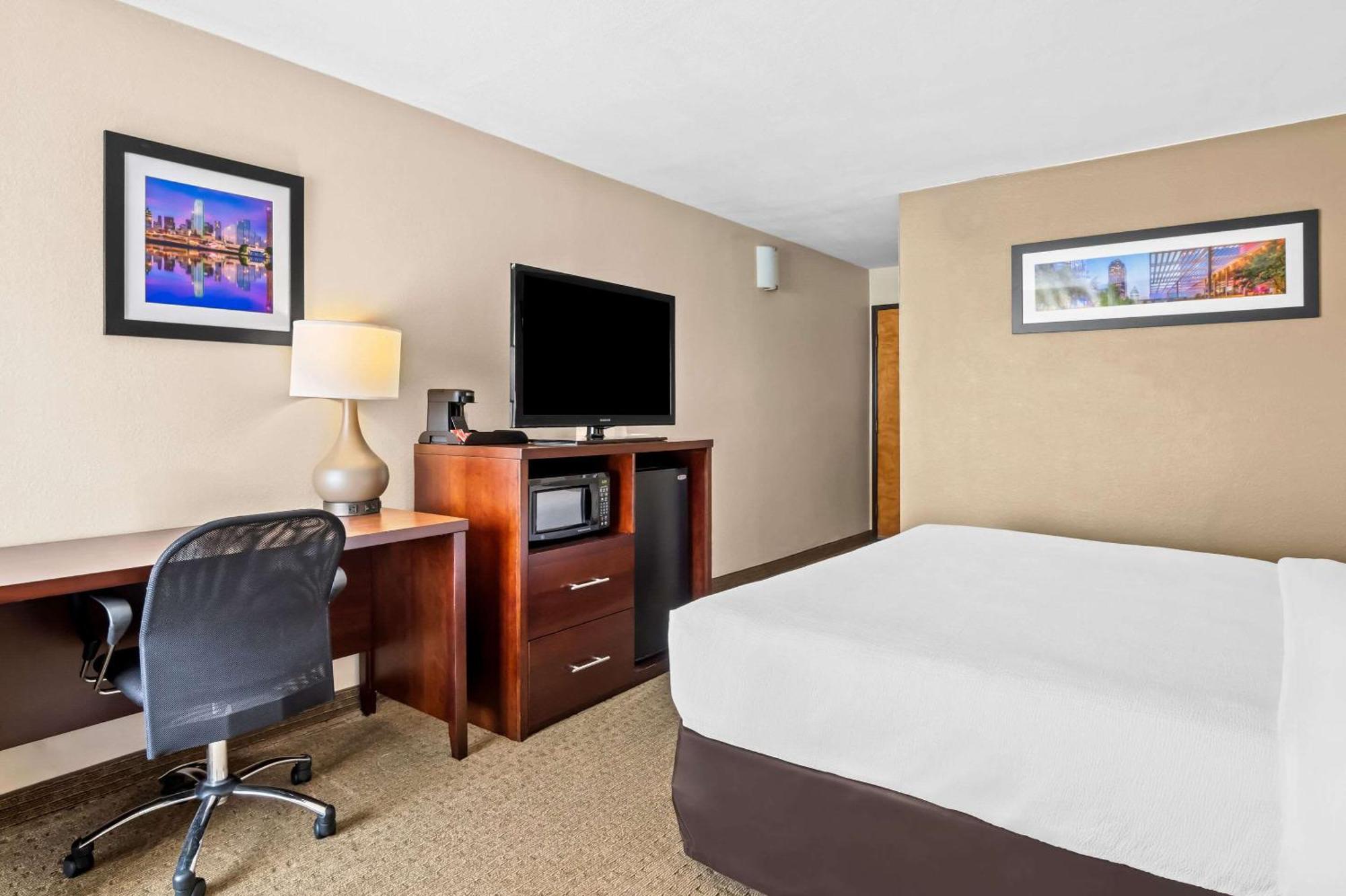 Quality Suites Irving-Las Colinas Exterior foto